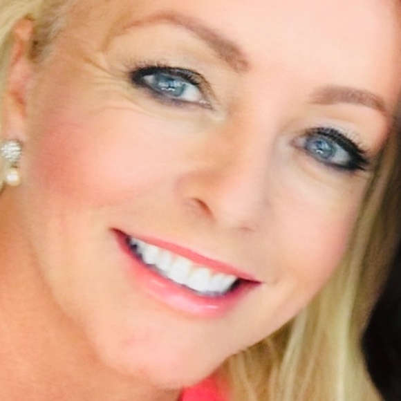 Meet your Posher, Amy - Picture 1 of 1